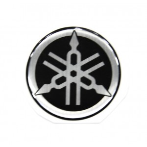 Samolepka Yamaha, plastická, 45 mm.