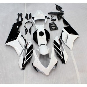 Honda CBR 1000 RR 2004-2005 kompletní kapoty - lakované